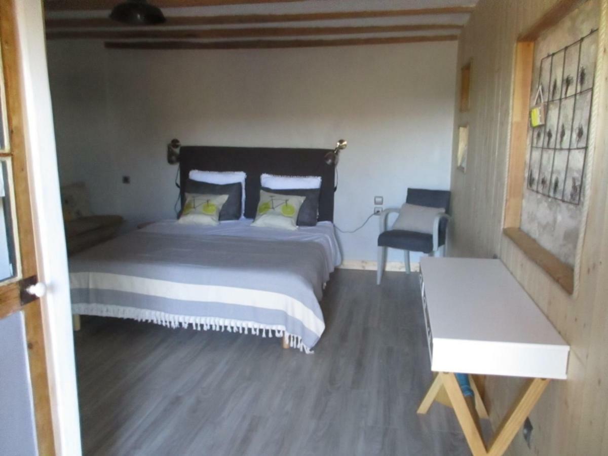 Bed and Breakfast La Grange Aux Hirondelles Sancoins Exteriér fotografie